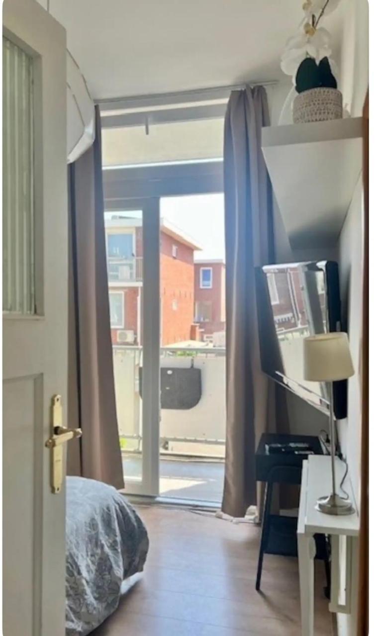 5stars In A Shared Flat By The Beach, The Dunes And The Harbor