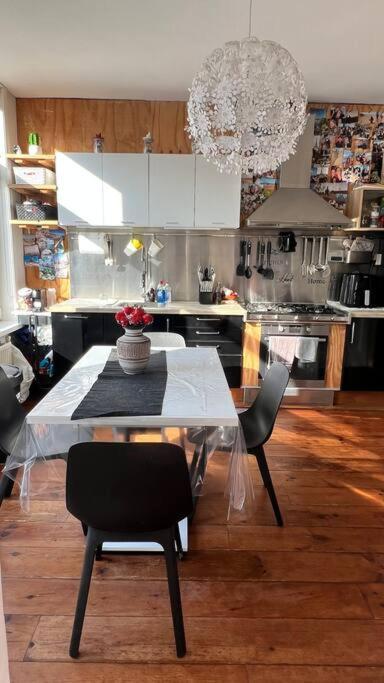 5stars In A Shared Flat By The Beach, The Dunes And The Harbor Den Haag